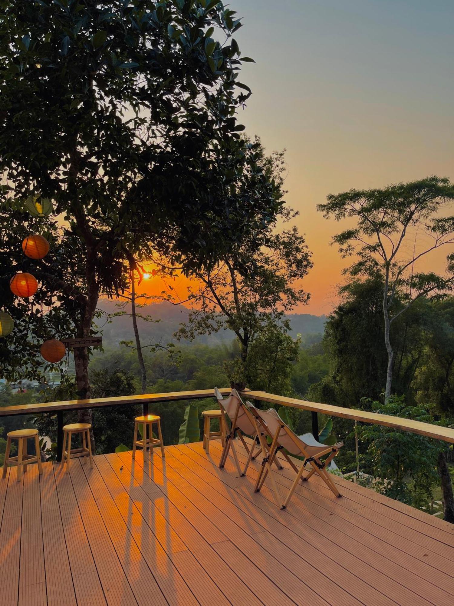 Micasa - Nha Gac Mai Tren Dinh Doi Lodge Cao Bang